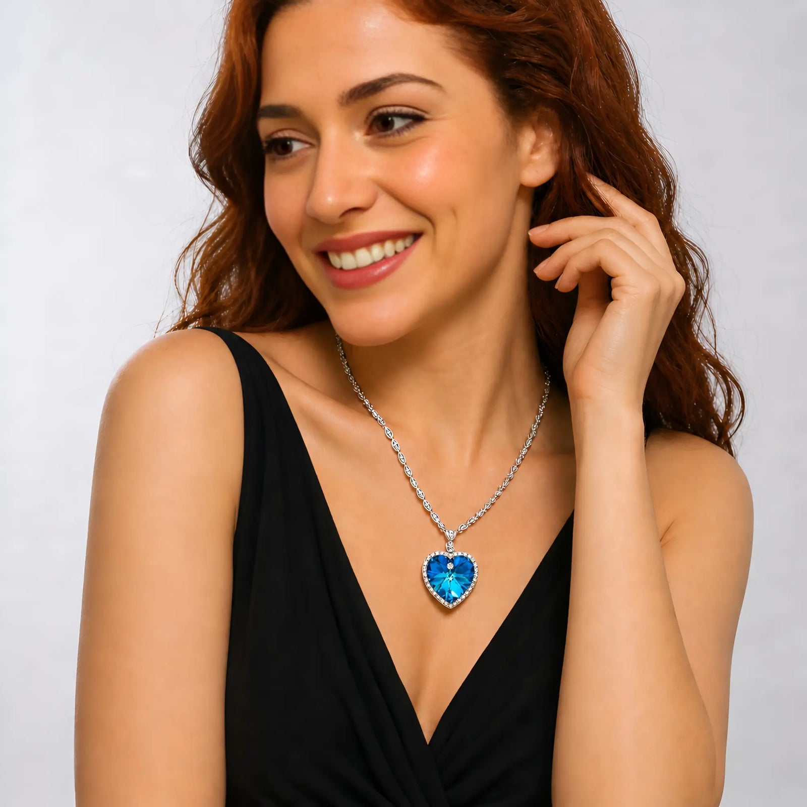 Replica Heart of the Ocean Necklace